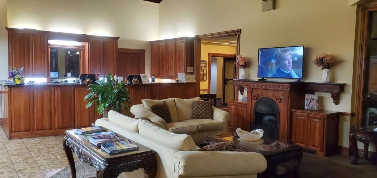 Americas Best Value Inn Chippewa Falls Zewnętrze zdjęcie