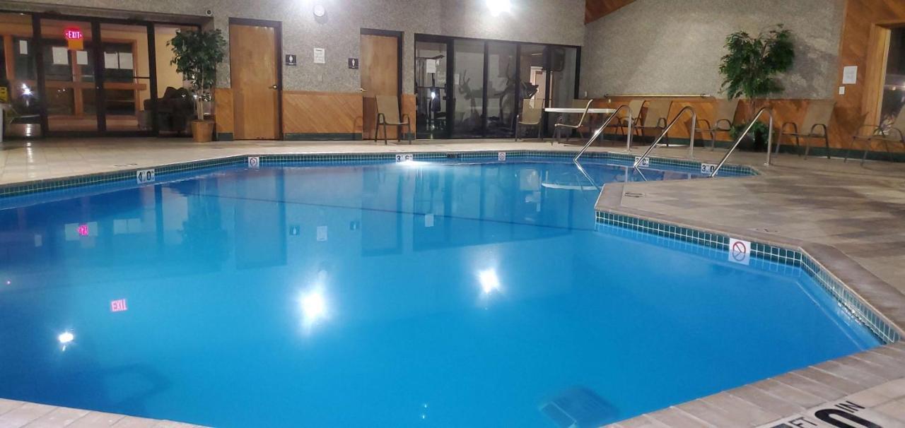 Americas Best Value Inn Chippewa Falls Zewnętrze zdjęcie