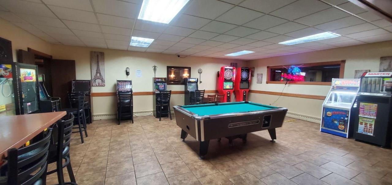 Americas Best Value Inn Chippewa Falls Zewnętrze zdjęcie