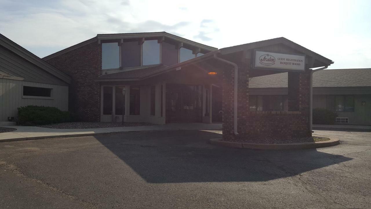 Americas Best Value Inn Chippewa Falls Zewnętrze zdjęcie